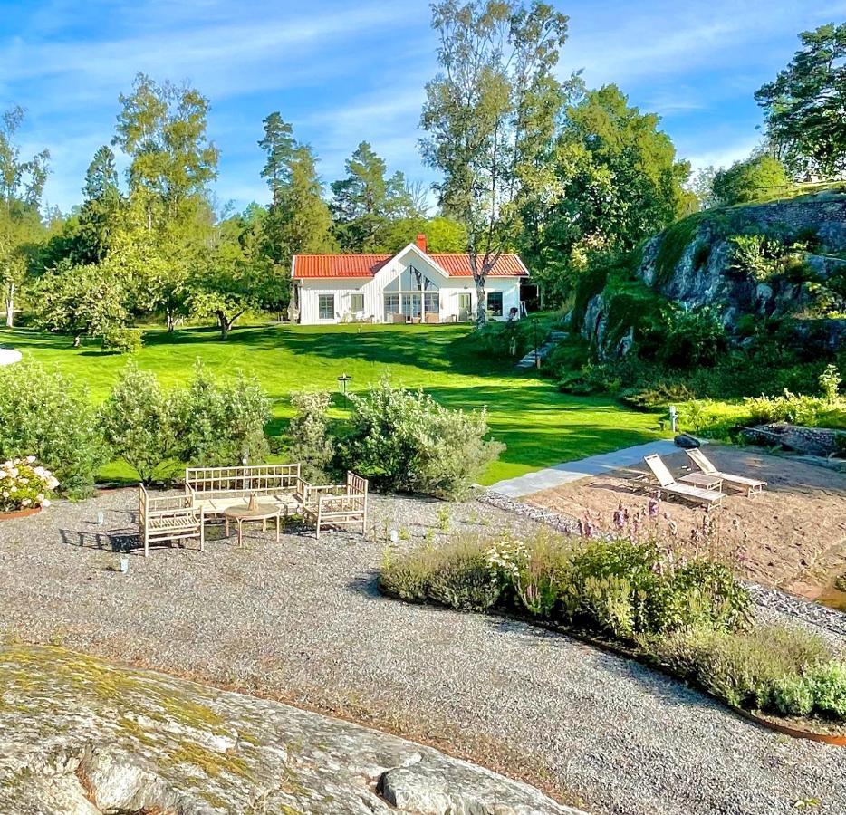 Bastuviken Bed And Breakfast อุปซอลา ภายนอก รูปภาพ